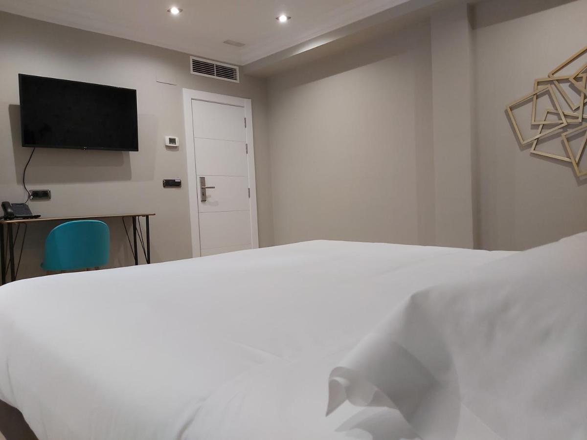 Micampus Burgos Centro Student Residence Zewnętrze zdjęcie